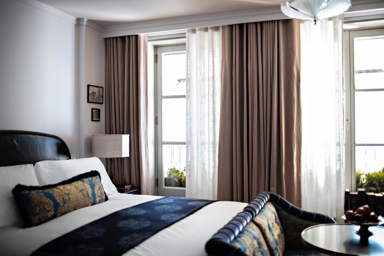 Nomad London Hotel Bagian luar foto A bedroom at the hotel