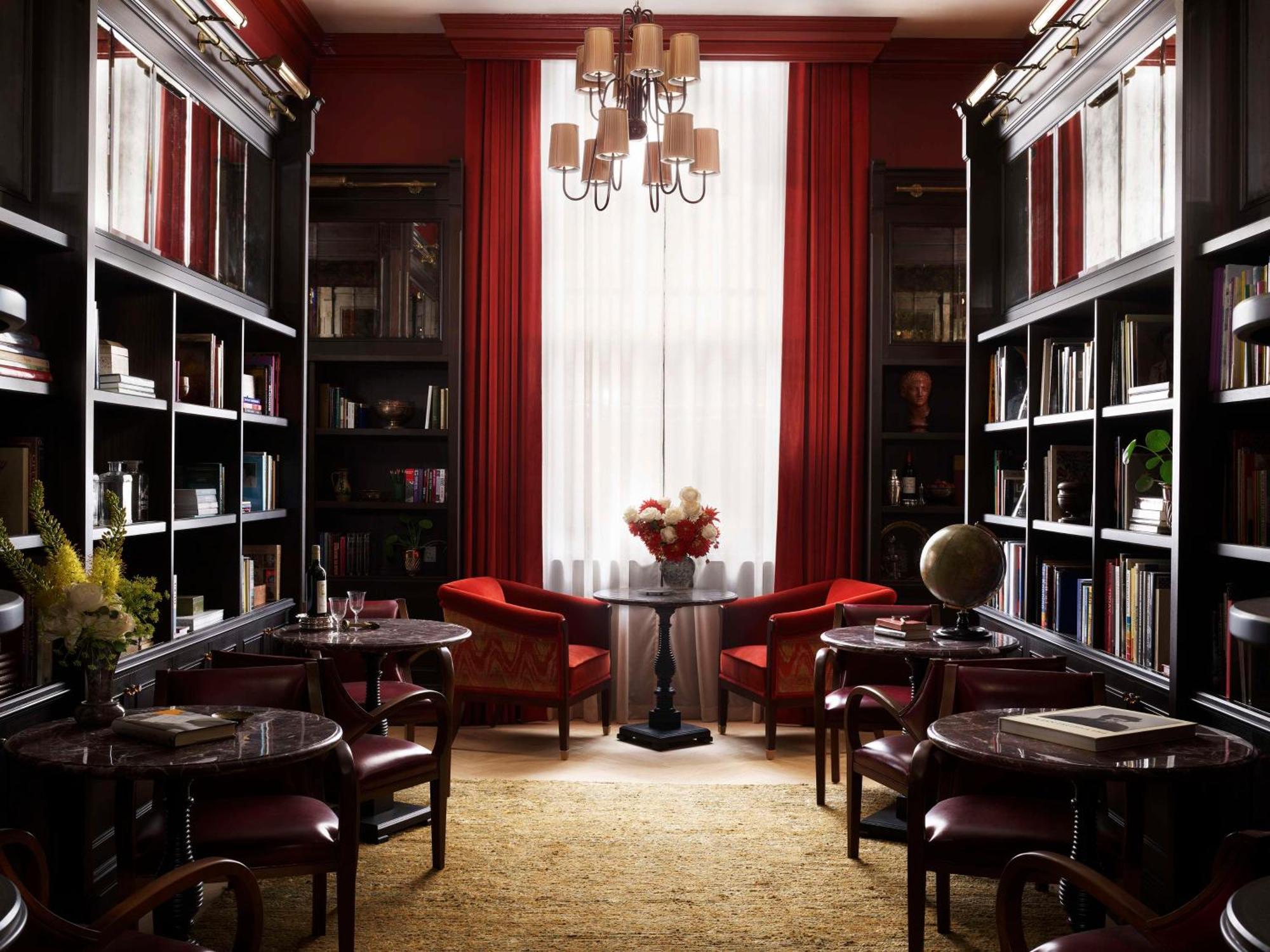 Nomad London Hotel Bagian luar foto Library at the Mark